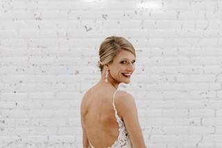 Raffiné Bridal & Formal Wear - 19