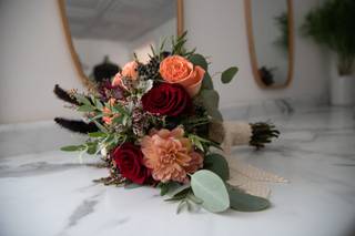 Heidi's Hobbies Floral & Gifts - 17