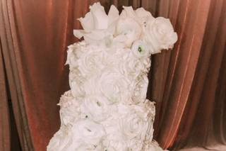 Johnson's Custom Cakes - 24