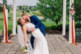 Sealed with a Kiss Officiants - 17