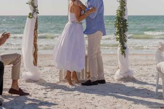 Simple Weddings - 15
