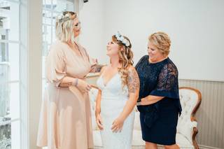 La Sabrina Hair Design - 57