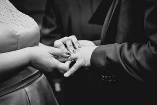 Small Red Thread Photography - 27