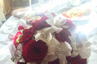 Bed of Roses Florist - 18