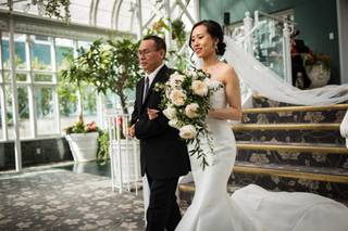 Laura's Flower Boutique - 37