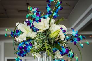 Brides N Blooms Wholesale and Designs - 30