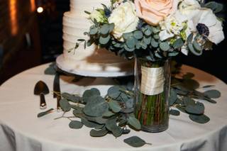 Love Blooms Wedding and Event Design - 41