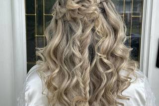 Trending Salon & Spa - 12