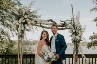 Little Miss Lovely Floral Design & Event Decorating - 35
