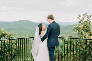 LUX Beauty & Bridal - 80