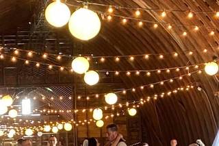 MKJ Farm Barn Weddings - 31