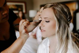 Anaya Beauty Co. - 39