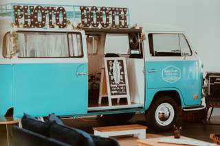 Happy Camper Photo Bus - 25