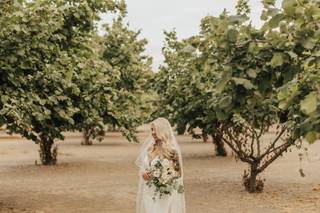 Postlewait's Country Weddings - 6