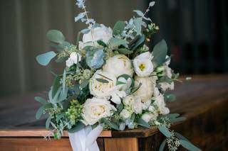Bloom & Vine Wedding and Event Flowers - 18