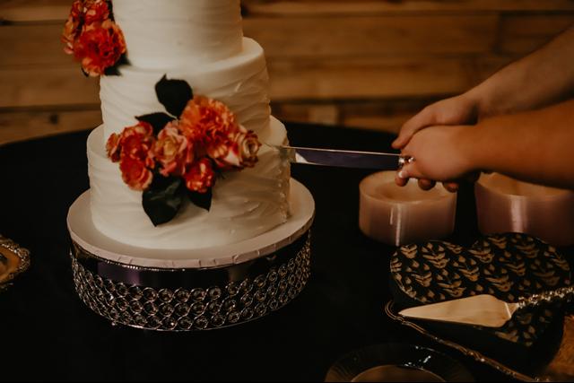 Hoosier Girl Cakery - 1