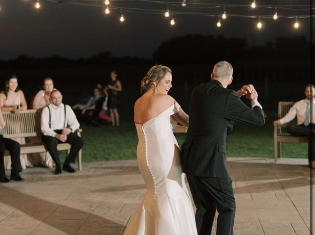 Encore Entertainment Disc Jockey Services - 2