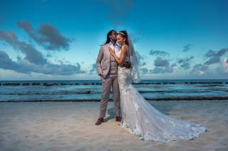 Elegant Touch Bridal & Tuxedo - 33
