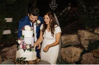 Kiss Me Cake llc - 16