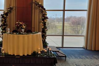 Eaglewood Resort and Spa - 13