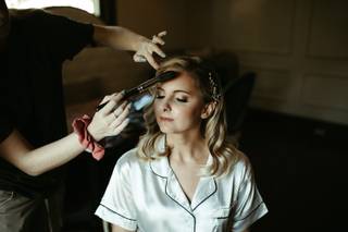 Anomalie Beauty Agency - 35