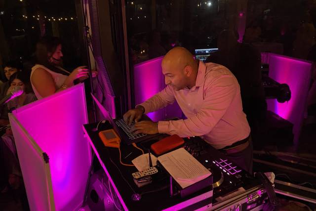 Professional DJ Services 2