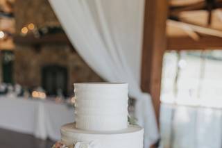 EK Cakery - 18