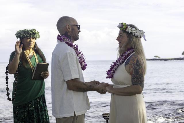 Hawaiian Style Beach Weddings with ALOHA - 3