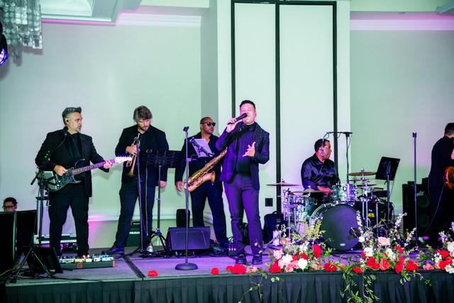 Undercover Live Entertainment - 4