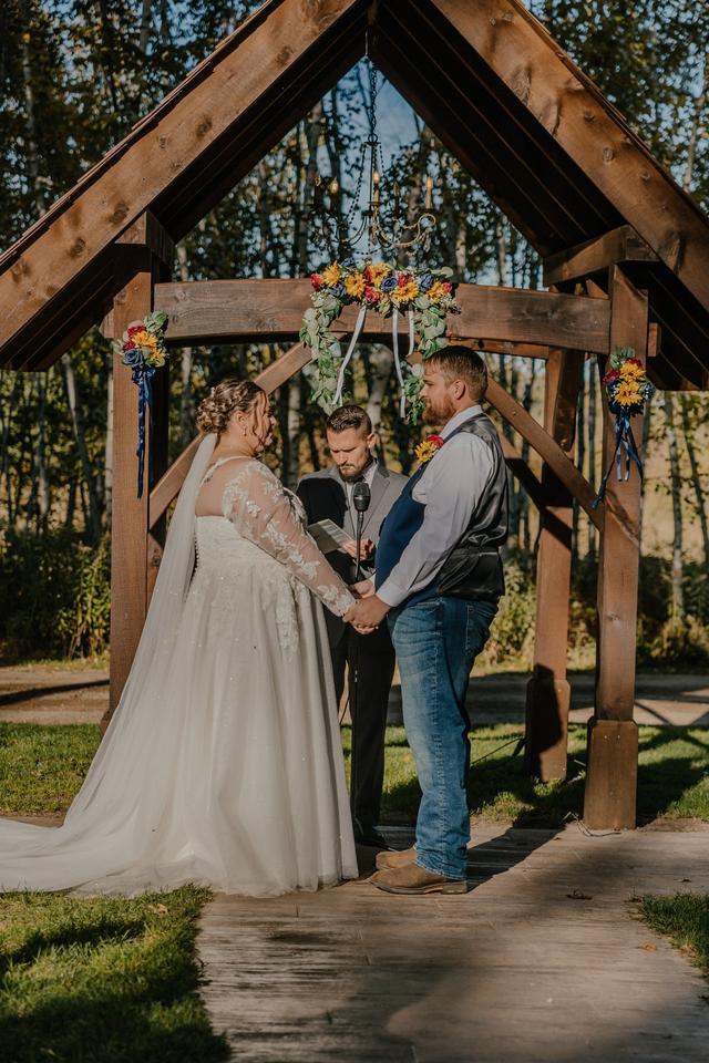 Dixon's Apple Orchard and Wedding Venue - 2