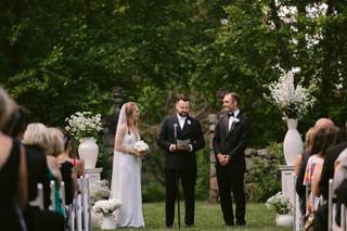 Petal Pushers Floral Studio - 22