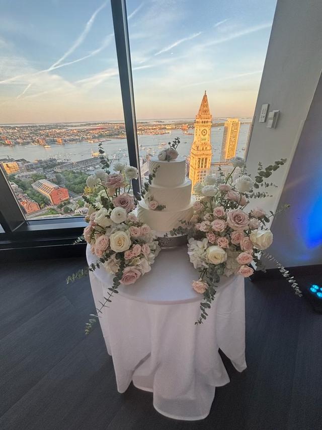 Giuberti Decor & Floral Design - 2