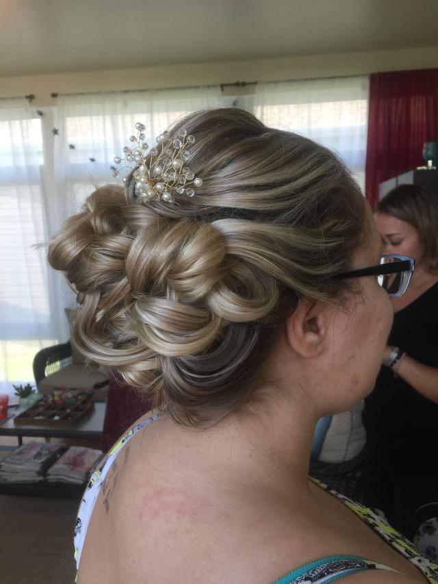 SHINE by the Sea Creative Hair Design - 4