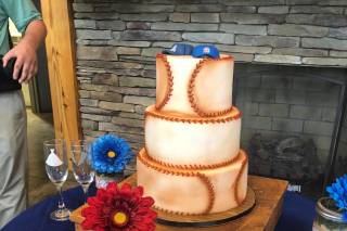 Holly's Cakes LLC - 48