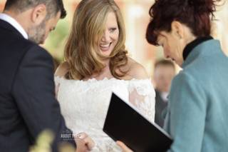 A Wedding With Heart - 12