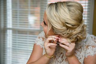 Bombshell Blowouts LLC - 24