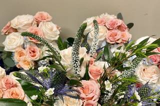 Freesia Floral Design - 1