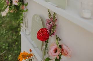Maple & Mum Floral Designs - 8