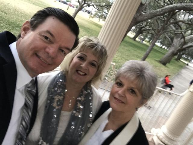 One Gal and a Wedding - 4