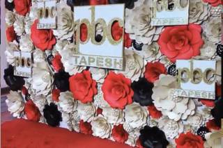 Mahi Rehan Flower Backdrops - 4
