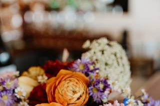 With All My Heart Floral Design Studio - 12