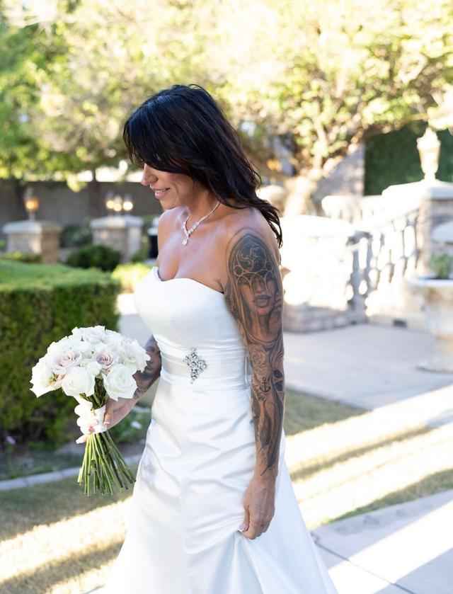 Ani Hamilton, Officiant - 2