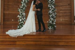 Danielle Roof - Wedding Officiant - 4