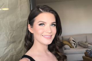 Heather Van Houten Makeup & Hair - 13
