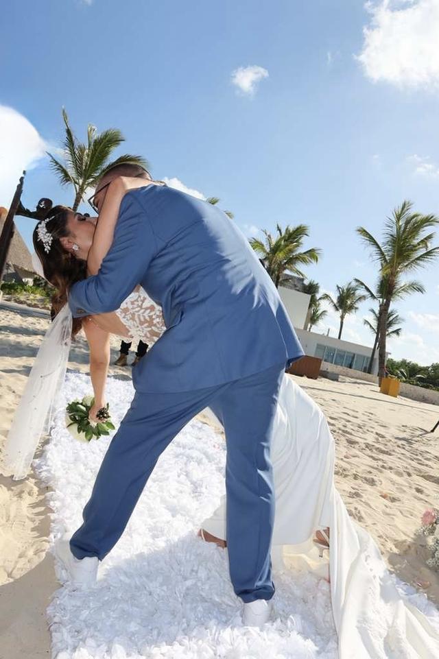DestinationWeddings - 2