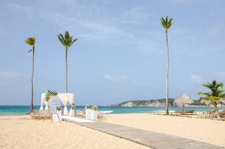 DestinationWeddings - 11