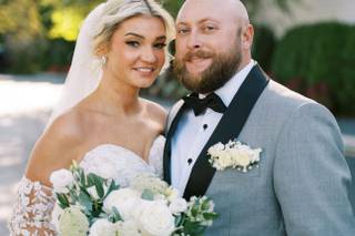 Designs By Linda Florist - 9