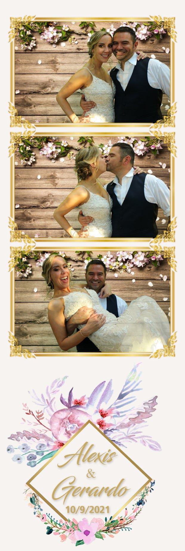 Pic Me Foto Booths - 2
