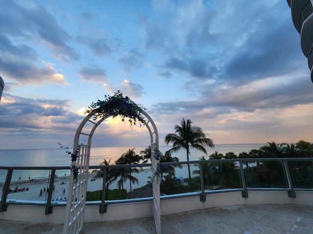 DoubleTree Ocean Point Resort & Spa - 1