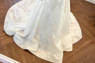 La Jeune Mariee Bridal Boutique - 15